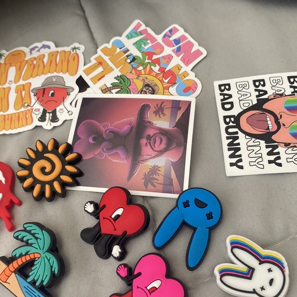 BAD BUNNY BUNDLE - Picture 3 of 8